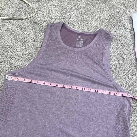 Set of 3 - athletic tank tops - Picture 8 of 10